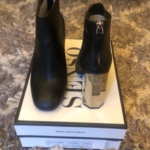 SENSO black bootie